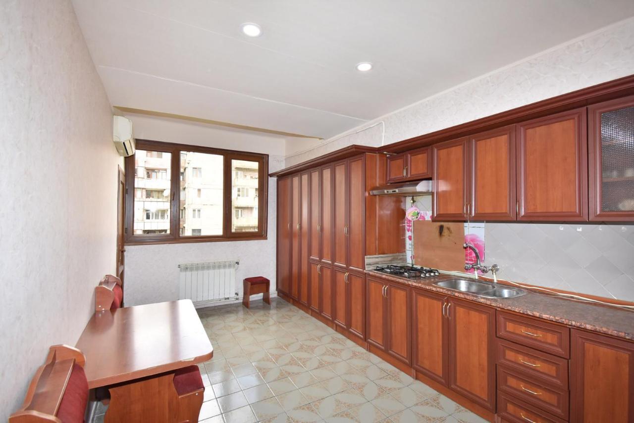 Amigo Apartment In The Centre Yerevan Exterior photo