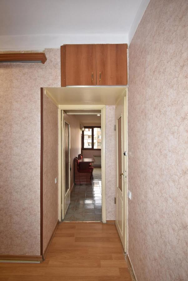 Amigo Apartment In The Centre Yerevan Exterior photo